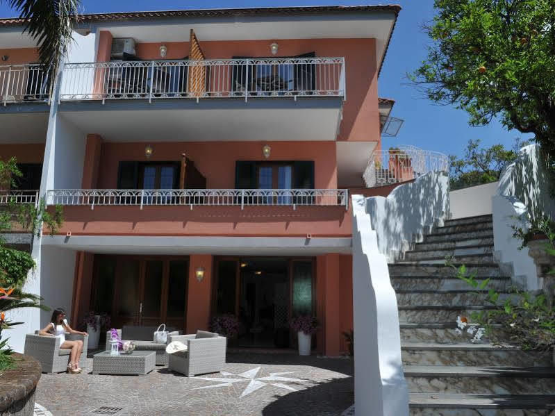 Bed and Breakfast Relais Francesca Пьяно-ди-Сорренто Экстерьер фото